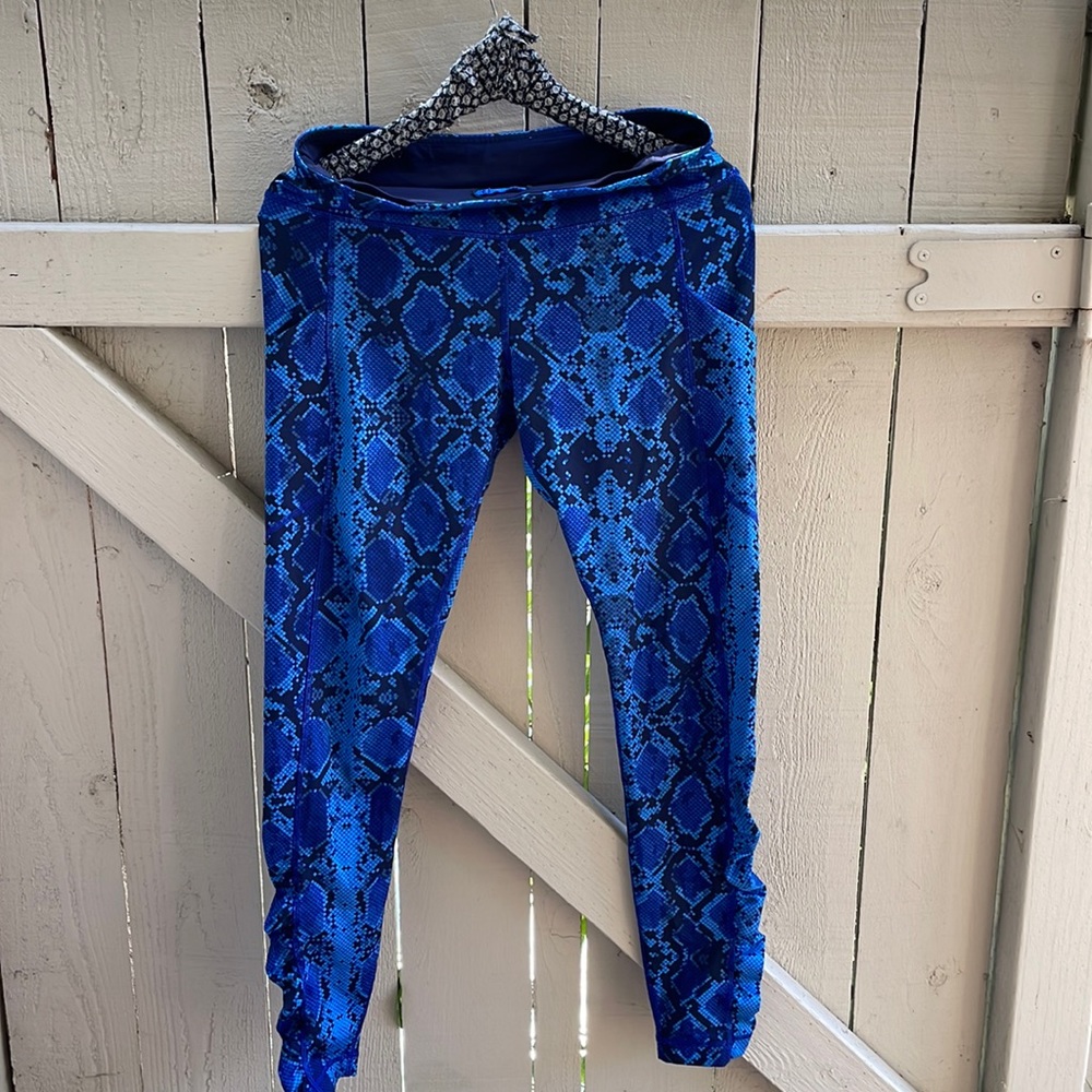 snake Lululemon pants leggings sport US8